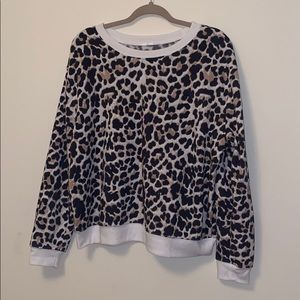 Cheetah print crew neck sweatshirt
